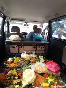 Pesan Nasi Tumpeng di Cipinang