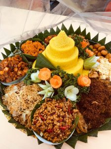 Pesan Nasi Tumpeng di Pancoran
