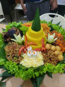 Pesan Nasi Tumpeng Untuk Syukuran
