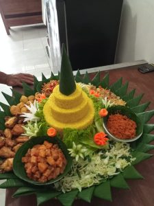 Catering Nasi Tumpeng untuk Acara Kantor